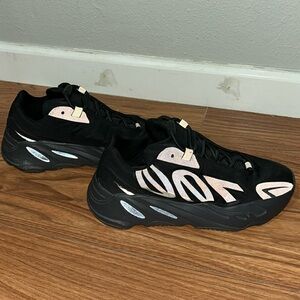 Yeezy 700